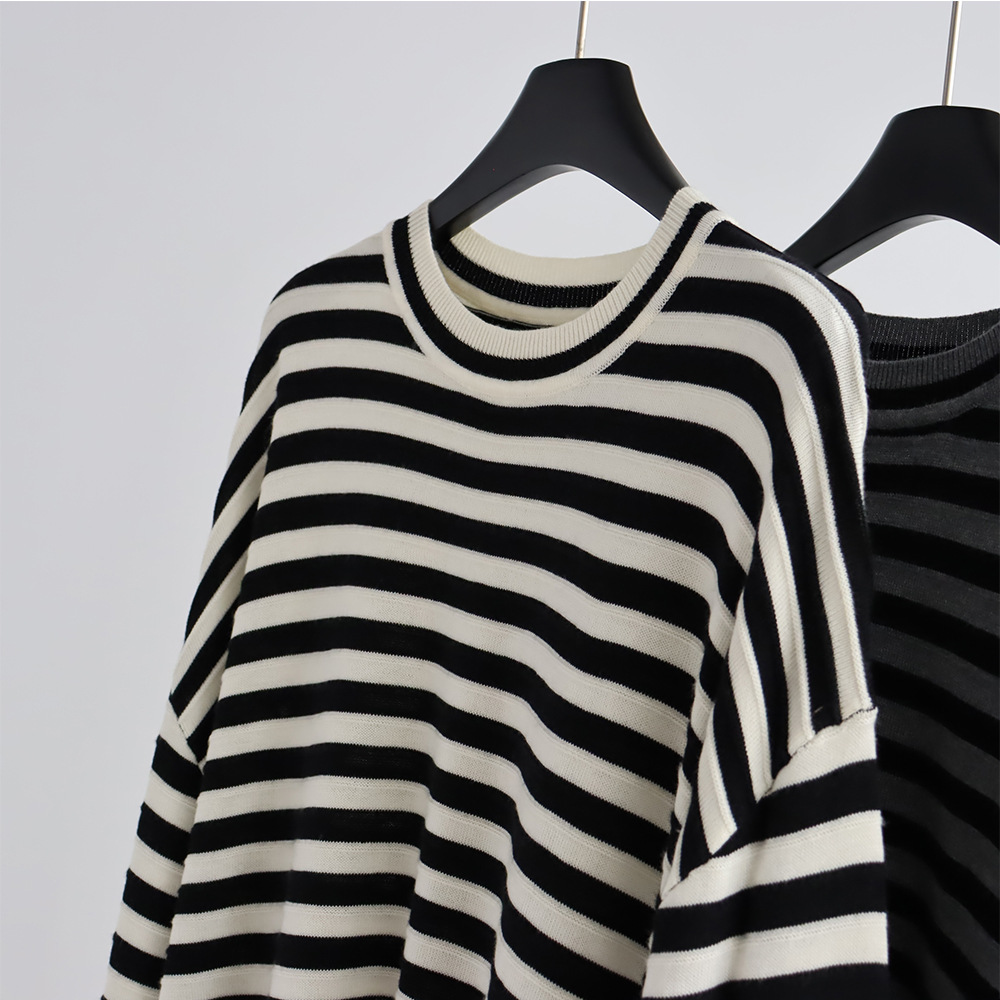 Gestreepte gebreide trui met r - Summer Clothing Yarn recensie en prijs