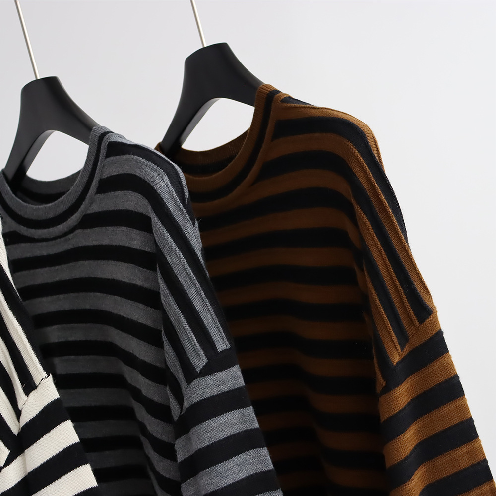 Gestreepte gebreide trui met r - Summer Clothing Yarn recensie en prijs